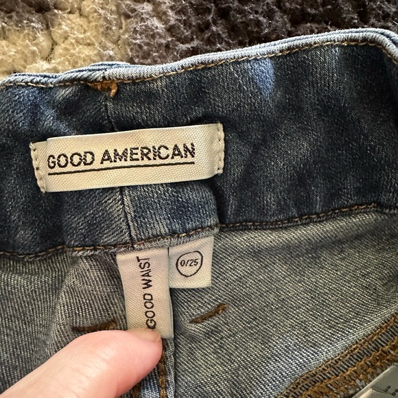 Good American Good Waist Skinny Jeans - Picture 3 of 4